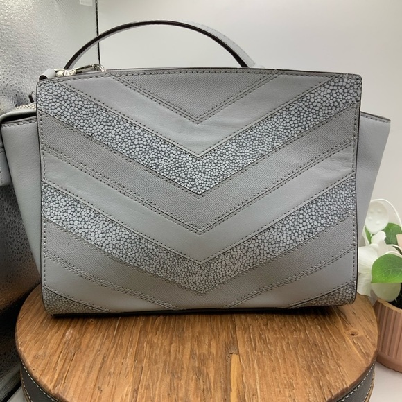 Michael Kors Selma Satchel Gray Chevron Leather Crossbody Bag Purse - Picture 3 of 12